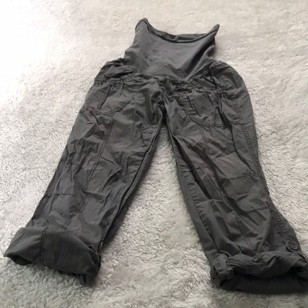 Maternity Cargo Capris